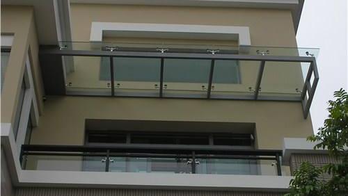 PC陽光板、耐力板作為高層建筑門窗使用時應(yīng)注意的問題